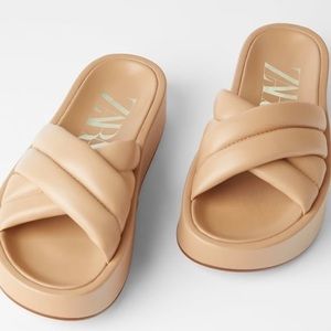 BNIB Zara Flatform Padded Sandal, size 38/US 8